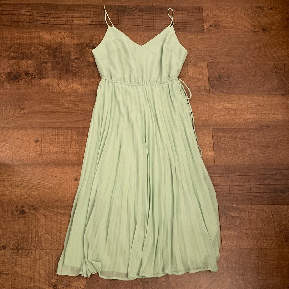 ASOS Green Pleated Midi Dress V-neck Spaghetti Straps Lined Romantic Women’s 6